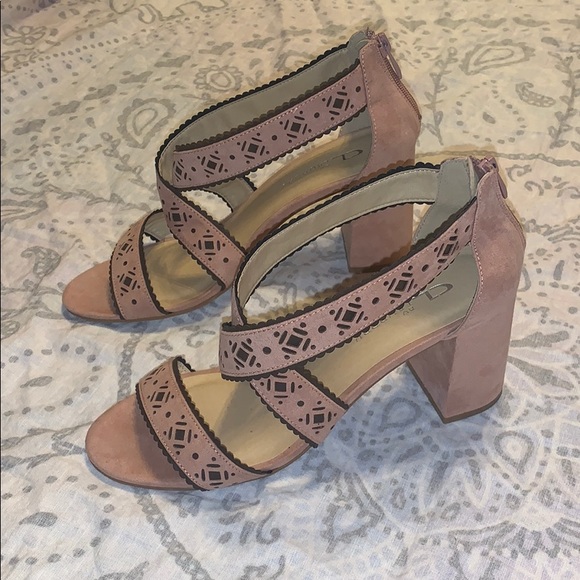 CL by Laundry Blush Pink Suede Heels Sz 10 - Picture 3 of 6